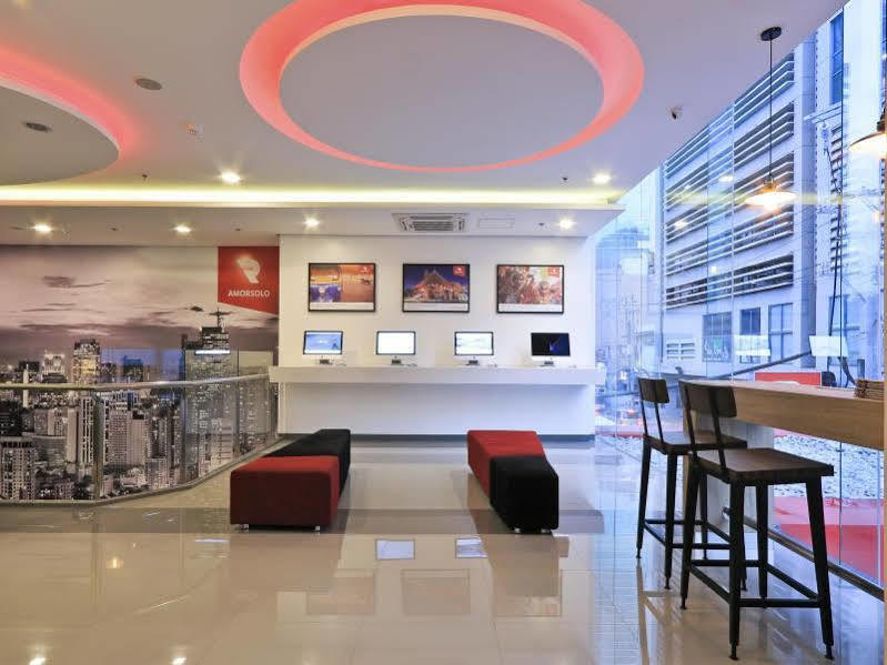 Red Planet Makati Amorsolo Макати Экстерьер фото